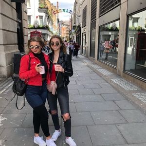 Meet your Posher, Samantha